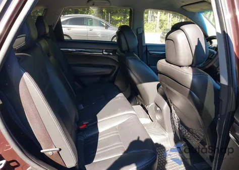 2013 Kia Sorento Ex V6 z USA, uszkodzony, nr VIN 5XYKUDA28DG316136